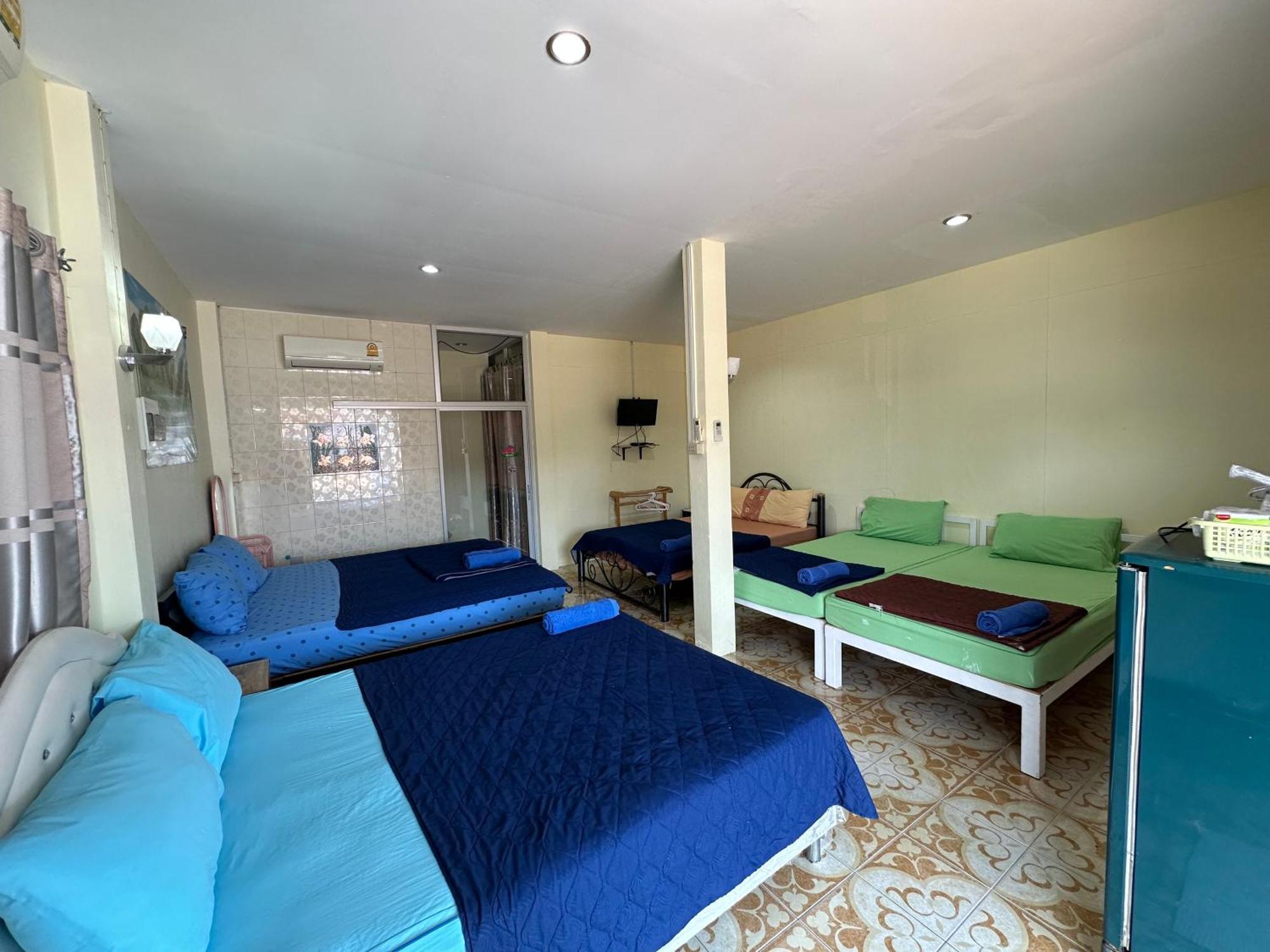 Thippawan Bungalow Koh Si Chang Eksteriør billede
