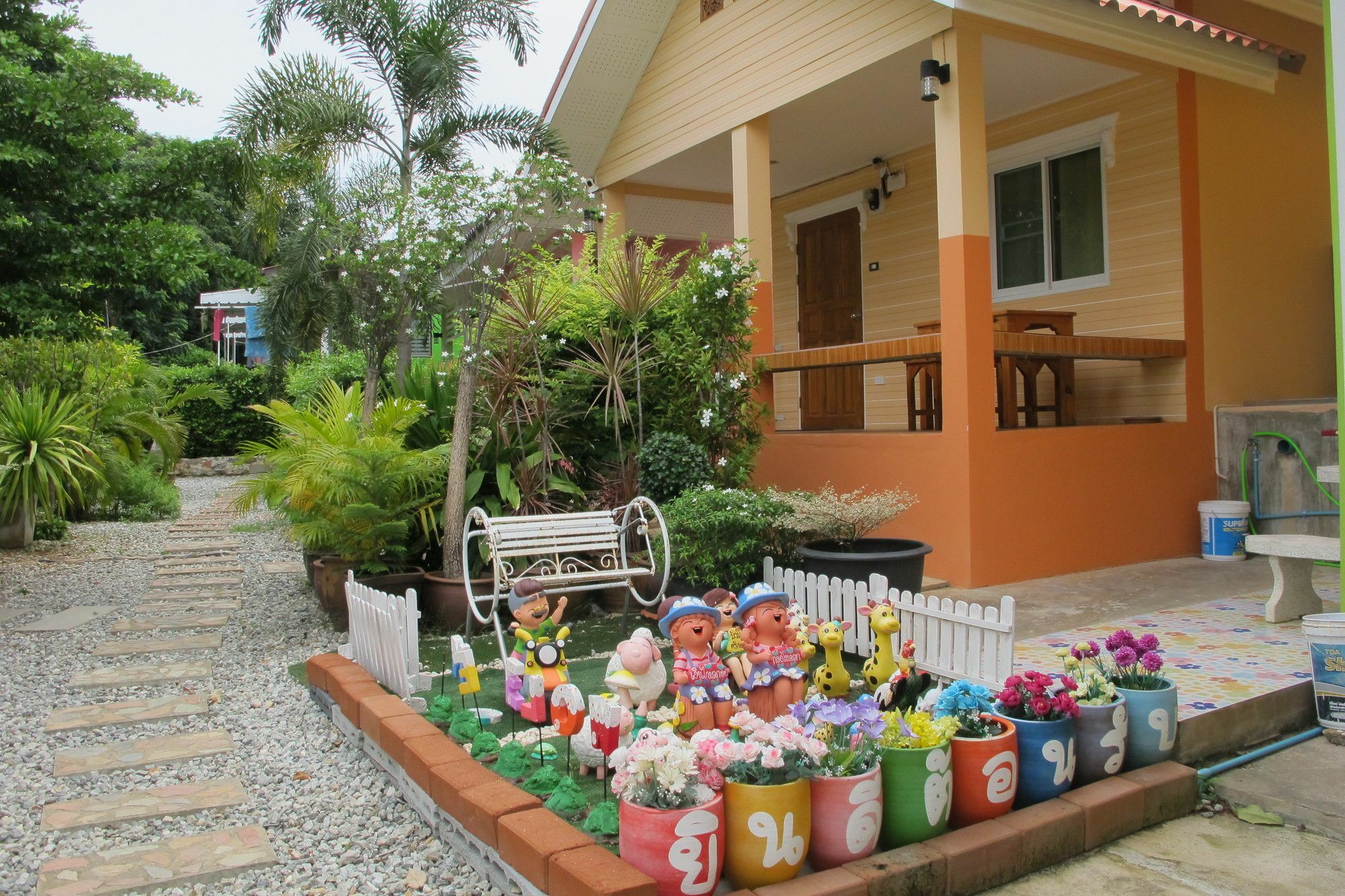 Thippawan Bungalow Koh Si Chang Eksteriør billede