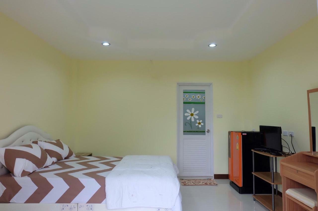 Thippawan Bungalow Koh Si Chang Eksteriør billede