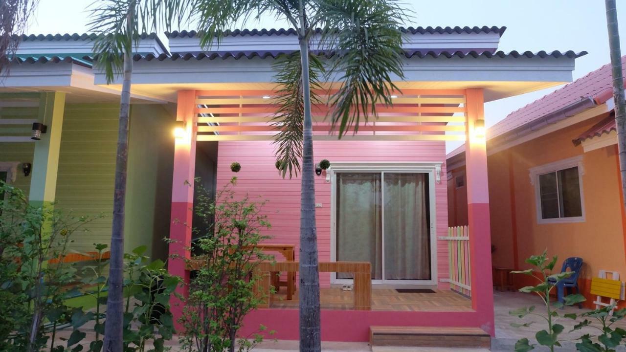 Thippawan Bungalow Koh Si Chang Eksteriør billede
